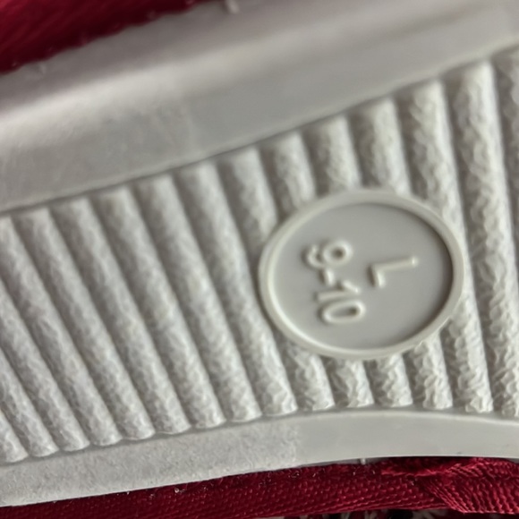 Slippers- NWT - St. John’s Bay red white multi slippers - Picture 7 of 7